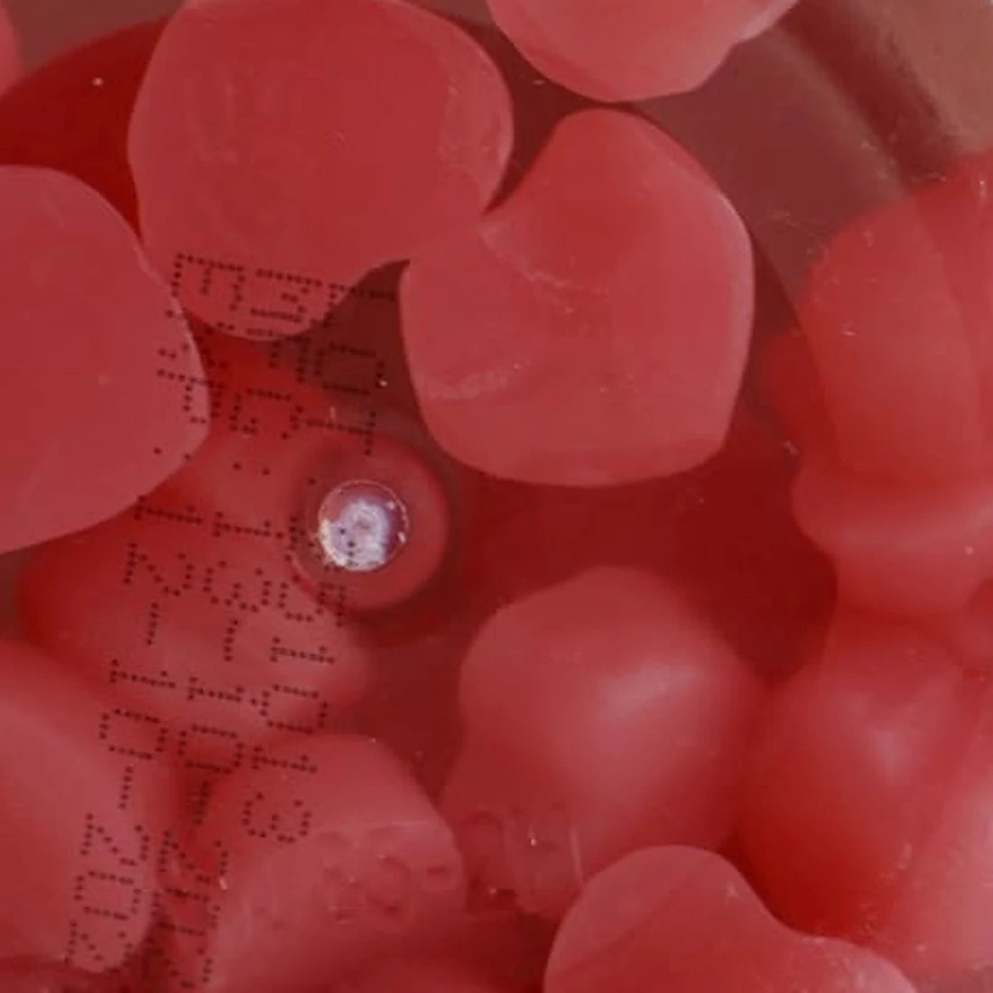 Gomitas de corazón sobre Rose Univers